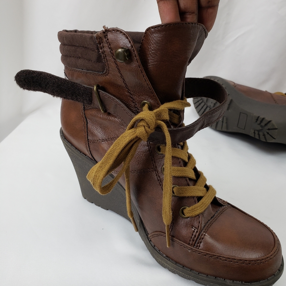 BONGO Lace Up Brown Wedge Booties - Picture 12 of 13